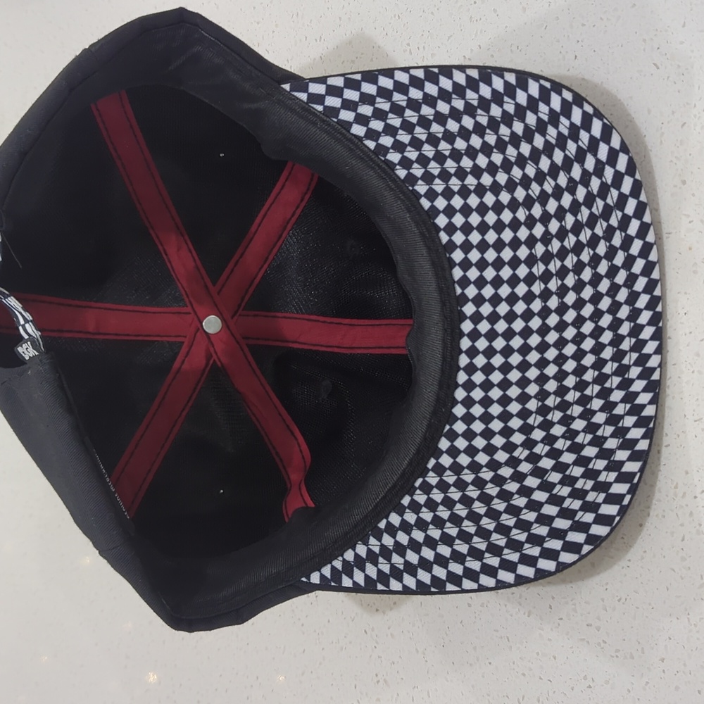 "DGK" hat - Picture 3 of 3